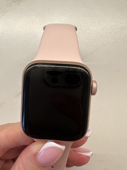 Смарт-часы Apple Watch SE 40mm. ОРИГИНАЛ