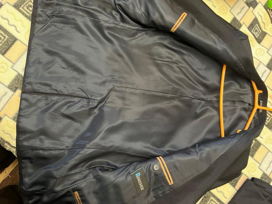 Продам мужской костюм Bremer срочно!