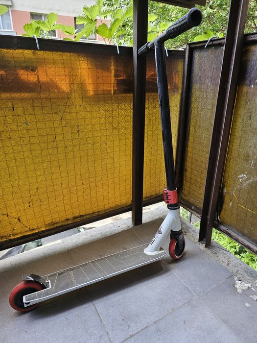 Trotinete MID 7 decathlon si una de scheme