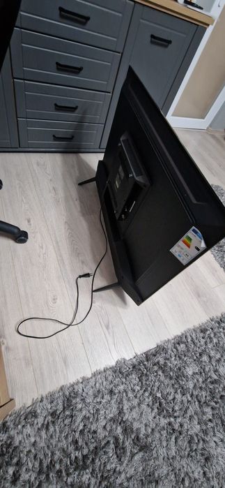 Vând tv 109 cm în stare de functionare