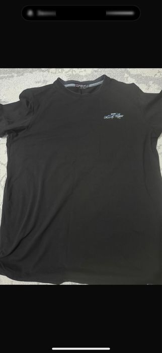 Продам мужские футболки