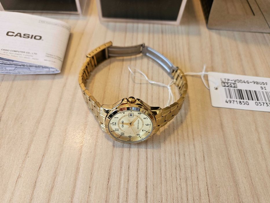 Часовник CASIO LTP-V004-9BUDF НОВ Дамски аналогов златист JAPAN с дата