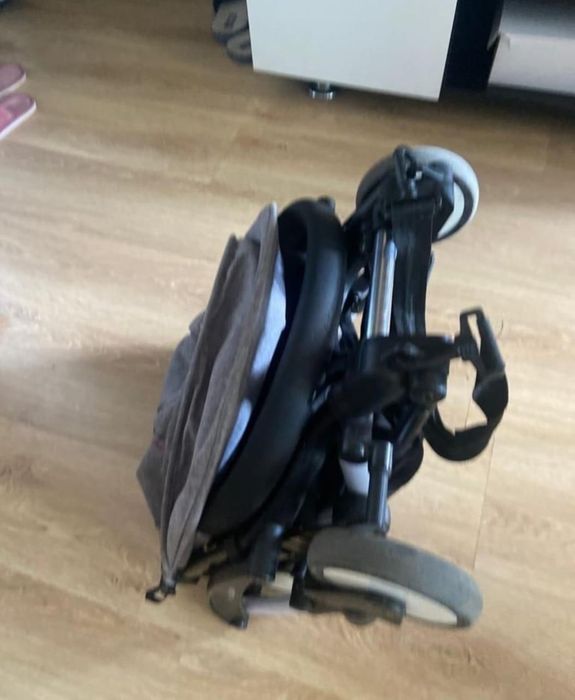 Коляска продается.