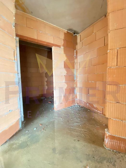 Продава се Тристаен апартамент в Варна, Бриз - 138 кв.м за 1122 €/кв.м - Снимка #4