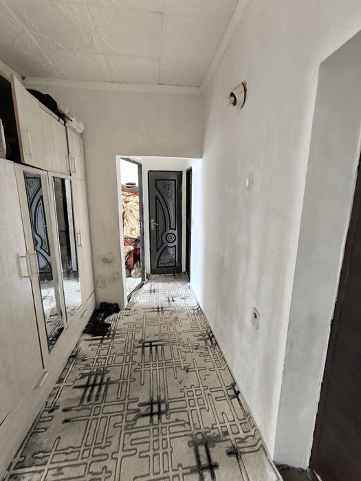 2 х ком квартиру Спутник 4. 7/9 площадь 60м² акфа рамы железная дверь