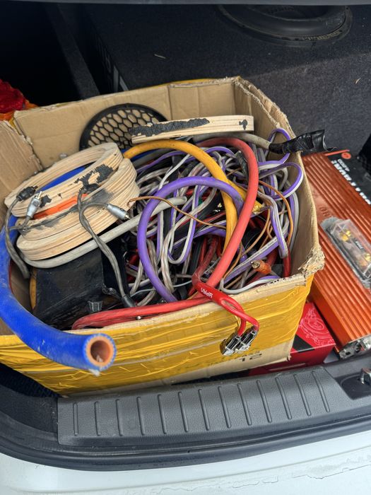 Автозвук саббуфер