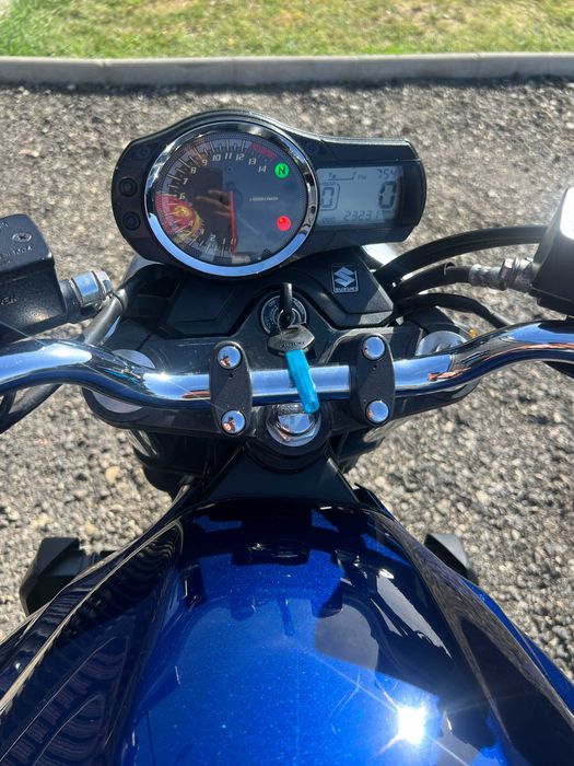 Motocicleta Suzuki GSF.650