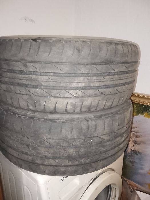 Продам шины летние 2 шт 225/45/17