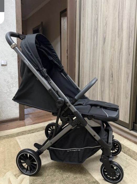 Коляска Kidilo 6521 черный