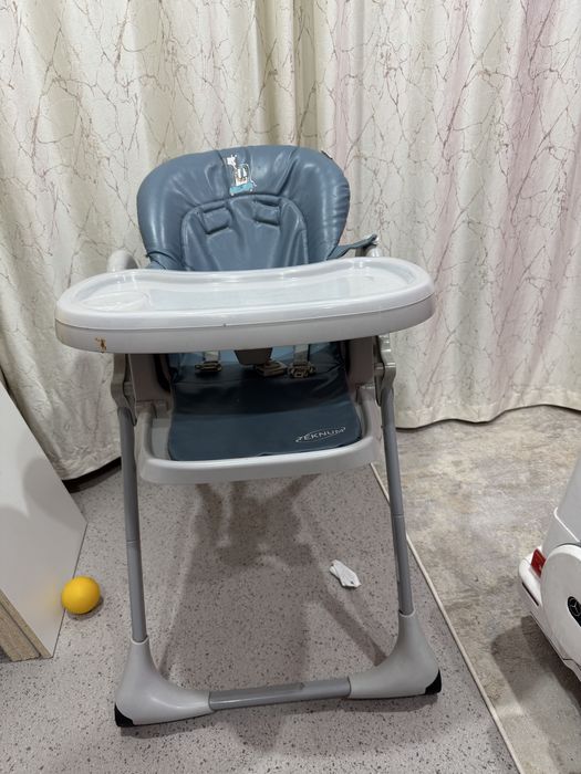 Детский стульчик для кормления