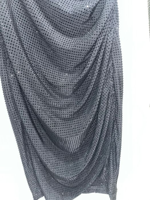 Черна, финна блестяща рокличка