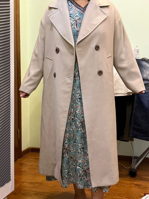 Пальто осеннее .