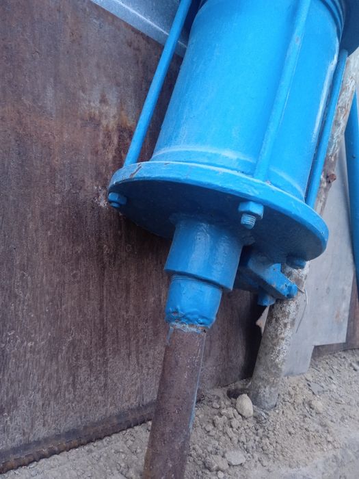 Продам. Колонку качалку