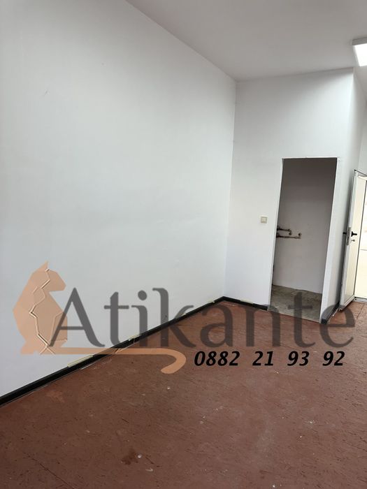 Дава се под наем Магазин в София, Център - 50 кв.м за 612 € - Снимка #6