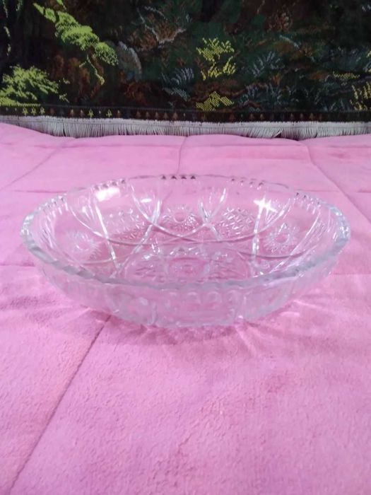 Ваза стекло, большая,красивая,для фруктов и печёного