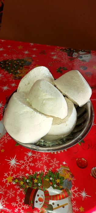 Brìnză de vìnzare