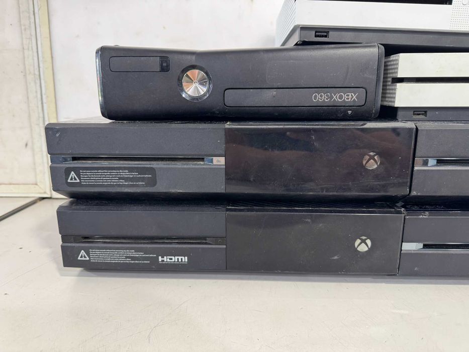 Конзола / ли - Xbox One S, One, 360 / Лот 1