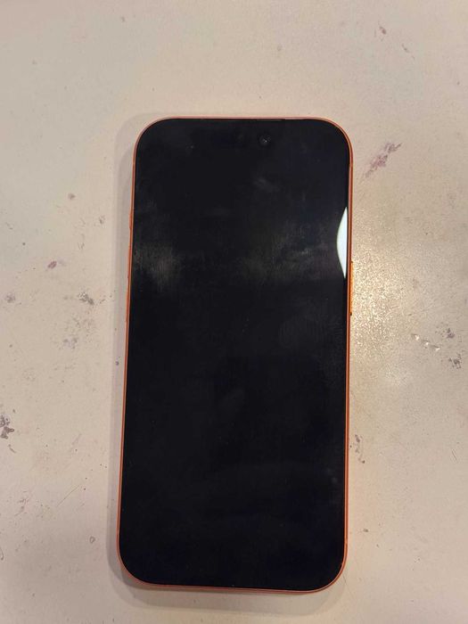 iphone 17 pro 256 gb 99% batt    04407-26