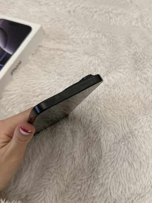 iPhone 16pro max 256gb