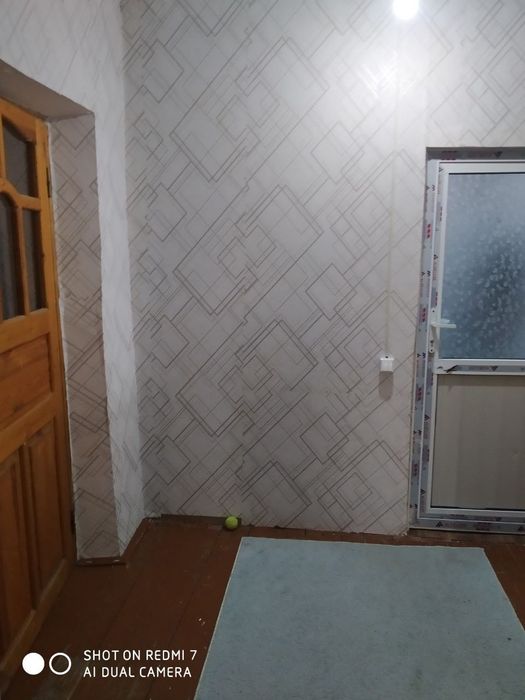 Тош..вилояти.Оккургон туманида ховли сотилади.5хонали ремонти яхши.13с