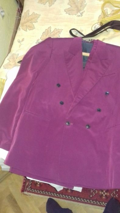 Vand 2 sacouri barbati