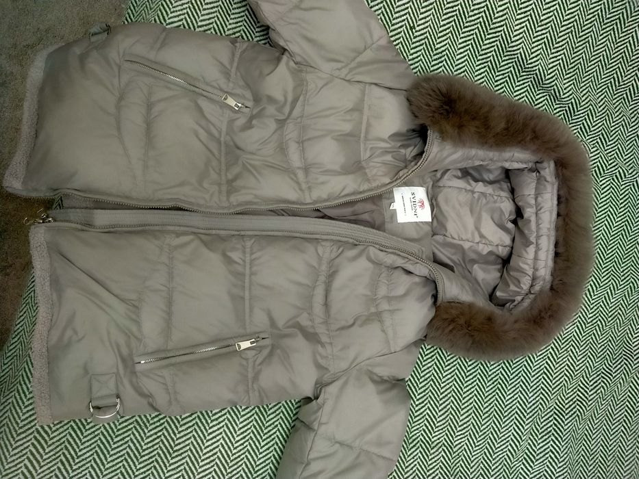 Пуховик женский зимний