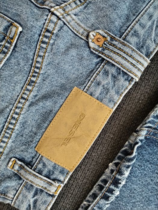 Нова дънкова пола Levi's, Diesel