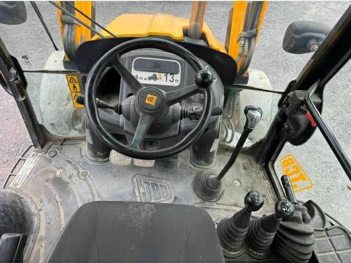 vand buldoexcavator jcb 3cx , an 2014