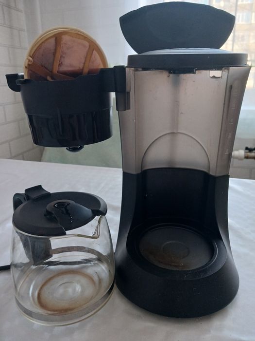 Продам  кофеварку