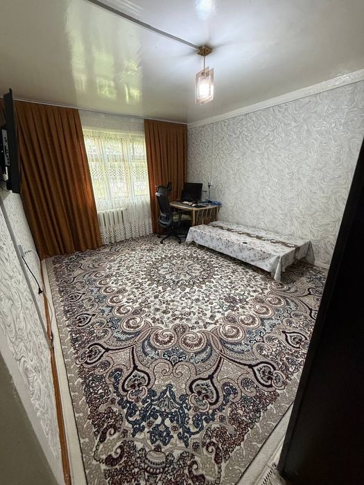 Yangihayot tumani yo'ldosh 2 kvartira 2xonali zudlik bilan sotiladi!