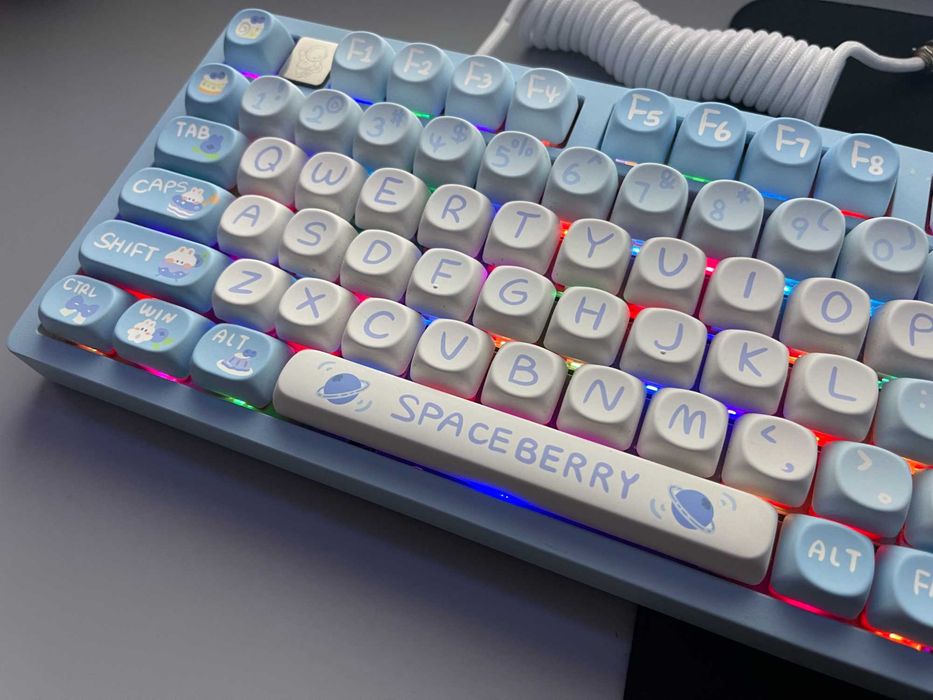 Tastatura mecanica LEOBOG Hi75 – Limited Edition Blueberry