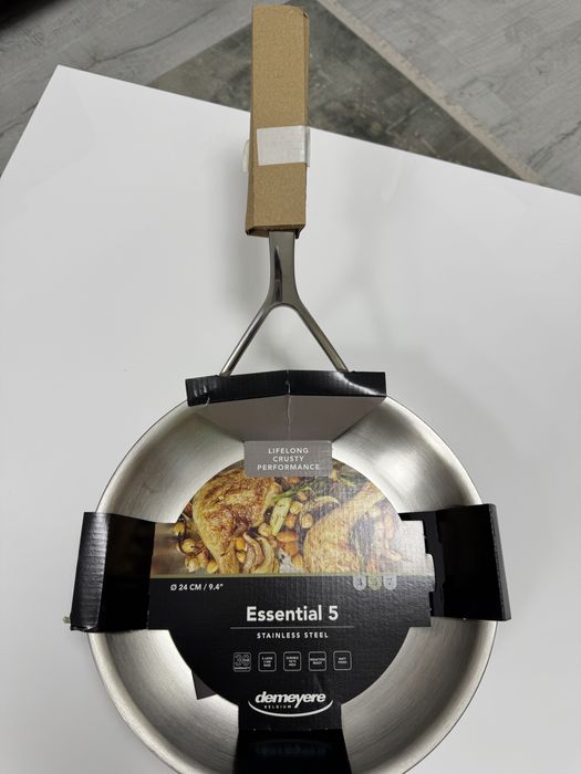 DEMEYERE Essential 5 – 24 cm – Tigaie Profesională 5-Ply – Silvinox®
