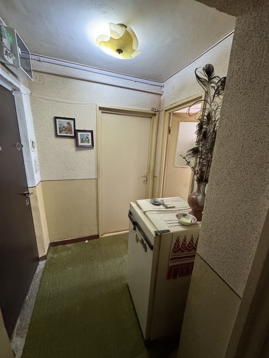 De vanzare apartament 3 camere Zona Cina