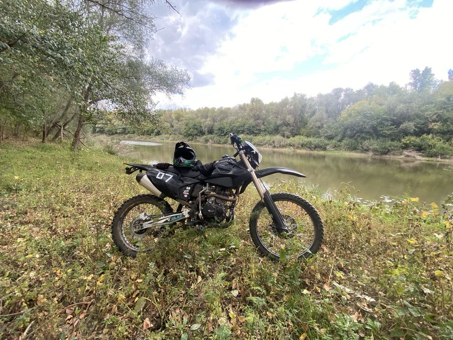 Продам Мотоцикл класса Эндуро