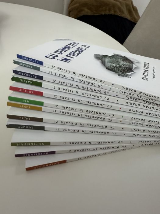 Set carti 12 luni Cu Dumnezeu in fiecare zi