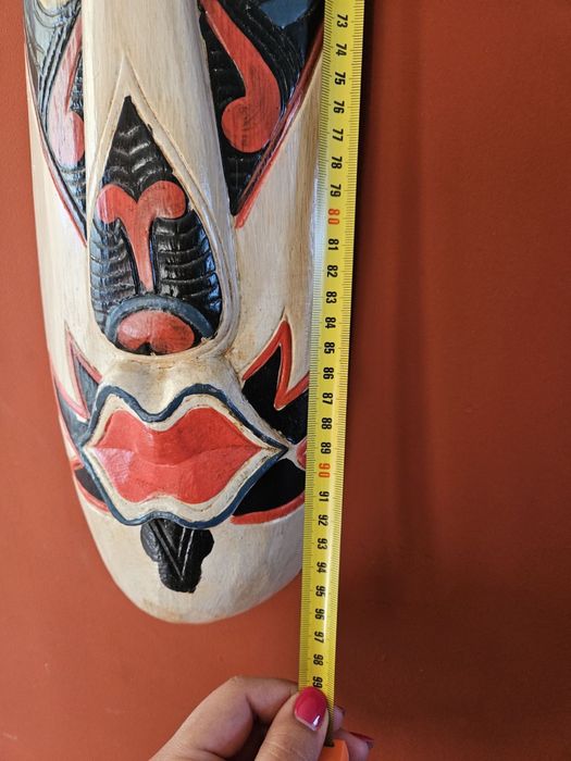 Маски за стена