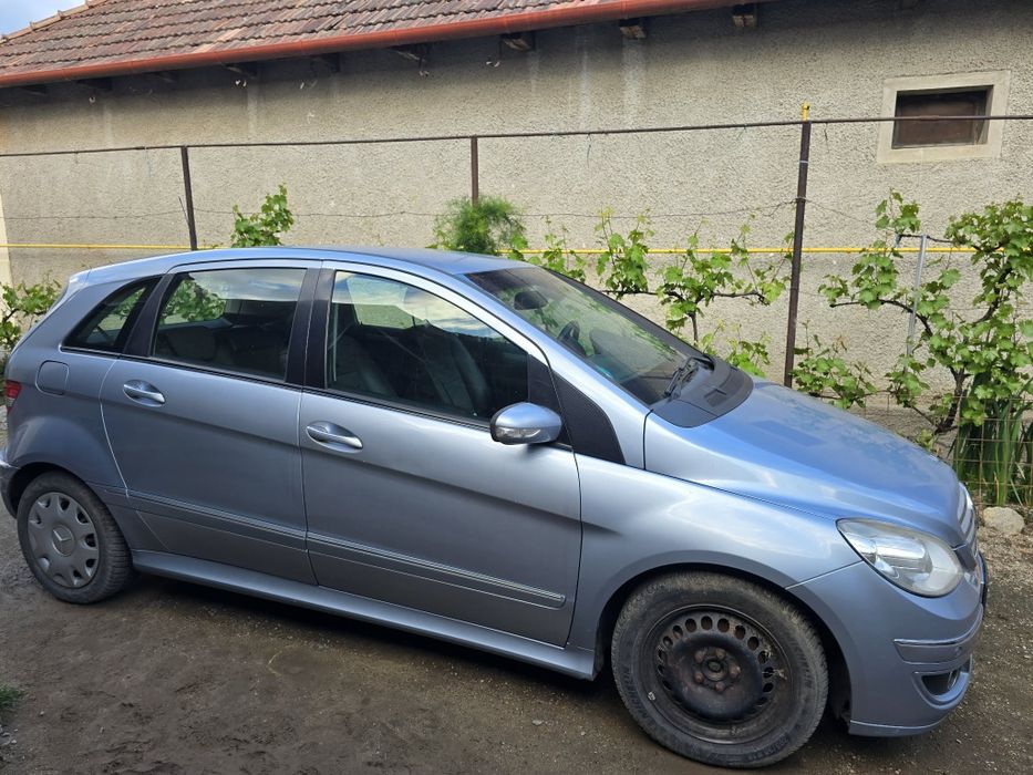 Vând Mercedes Benz B 200 CDI 2006