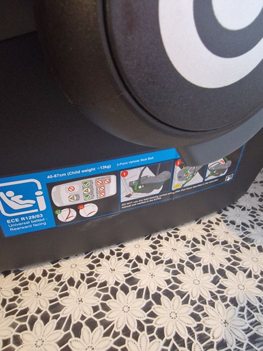 Бебешко столче за кола