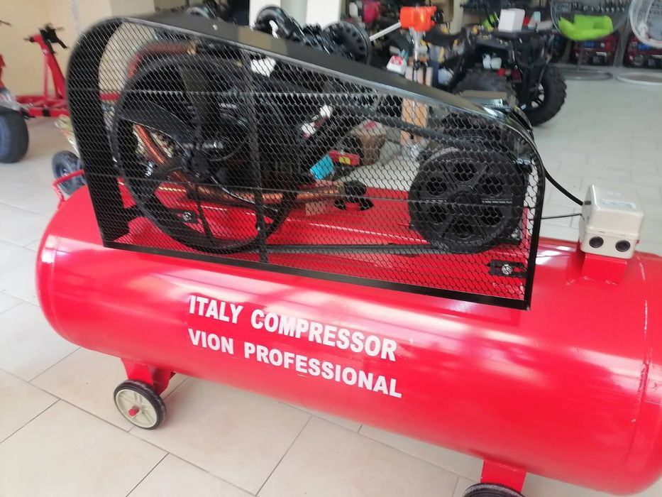 Компресор за въздух 200,300 и 500 литра