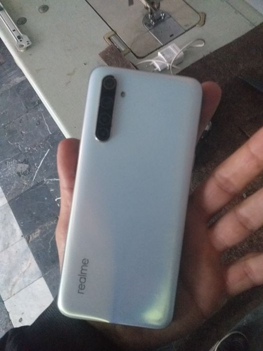 Riyalmi tel sotiladi hamma joyiga javob aybi rasimda kursatilgan