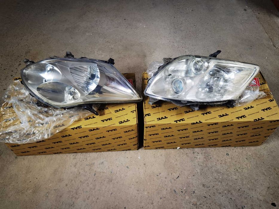 Фар за Toyota Auris