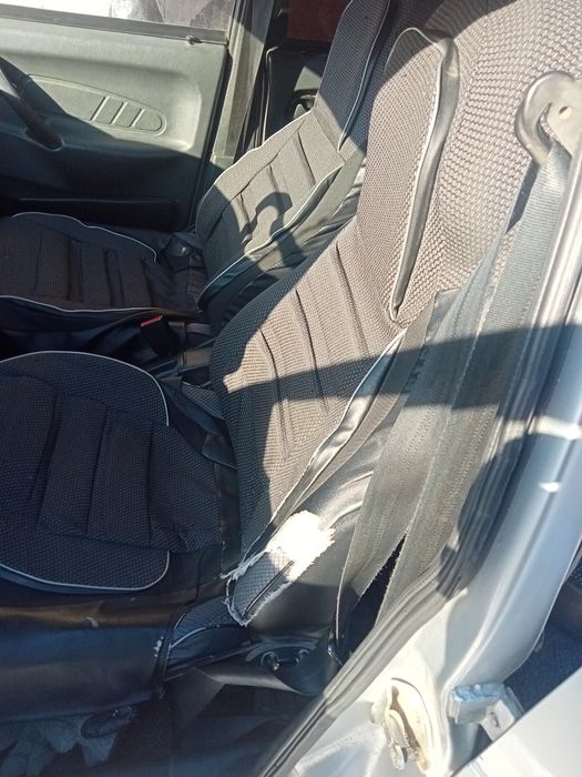 Продам чехлы комплект для ваз 2114