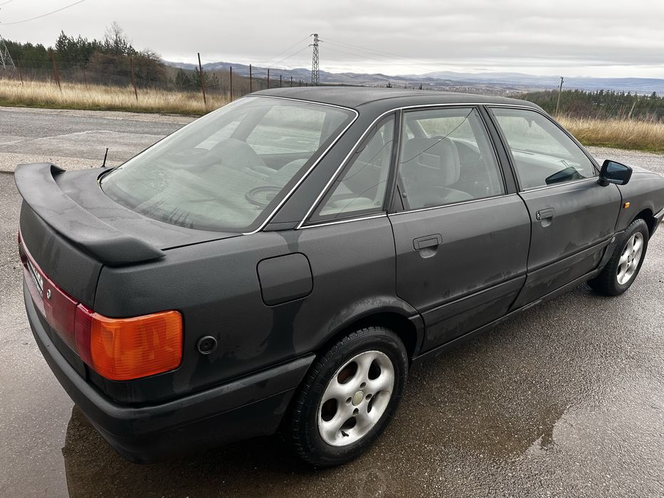 Audi 80 1.8 Бензин