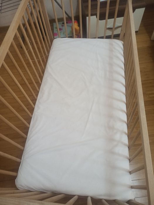 Продам детскую кроватку