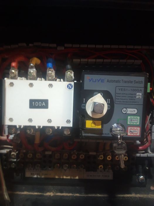 Продаю АВР трех фазный