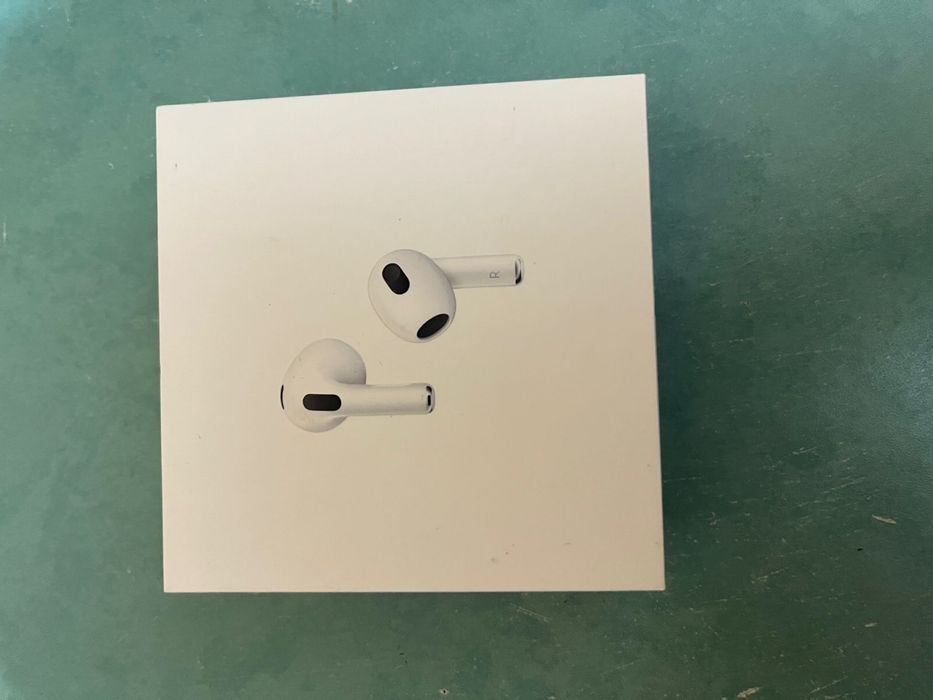 Airpods pro 3 продается