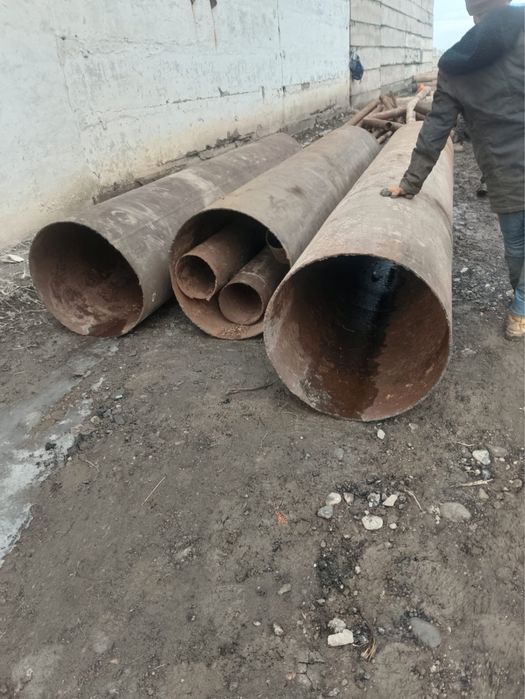 Трубы железные 325,426,720