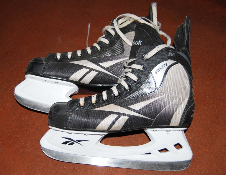 хокейни кънки Reebok 38