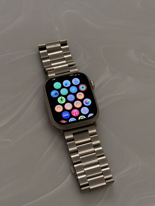 Apple watch 9, 41мм, starlight (бежевый)