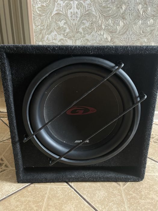 Сабуфер авто alpine